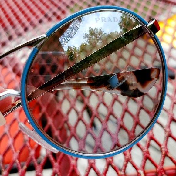 💥SOLD💥Prada Sunglasses🔥Huge Bundle Sale🔥 - Picture 8 of 13